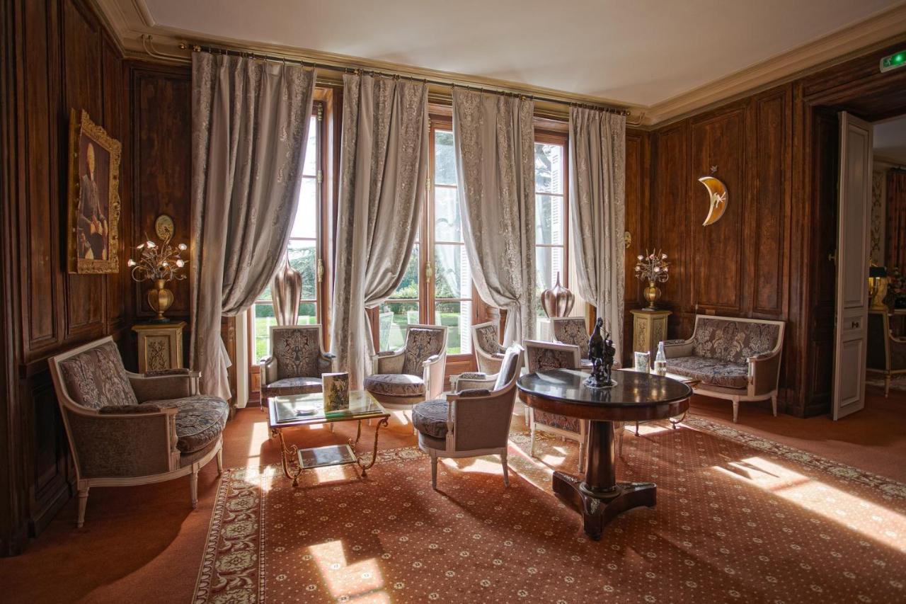 Chateau De Rochecotte Saint-Patrice Bagian luar foto