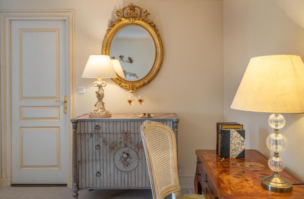 Chateau De Rochecotte Saint-Patrice Bagian luar foto